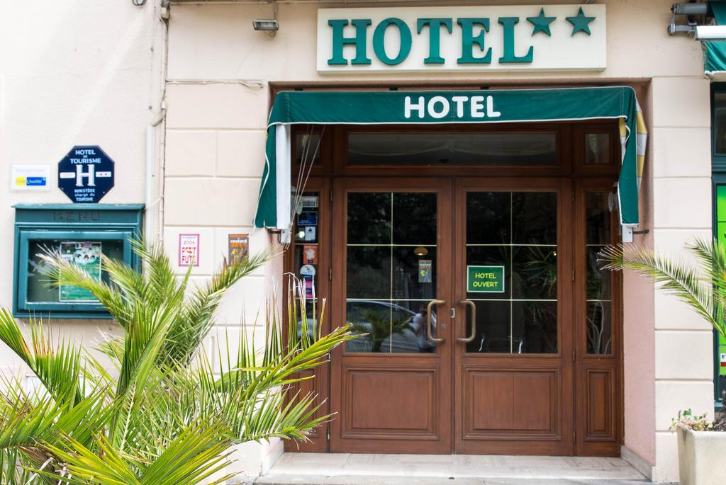 French 2-Star Hotel, Dol de Bretagne